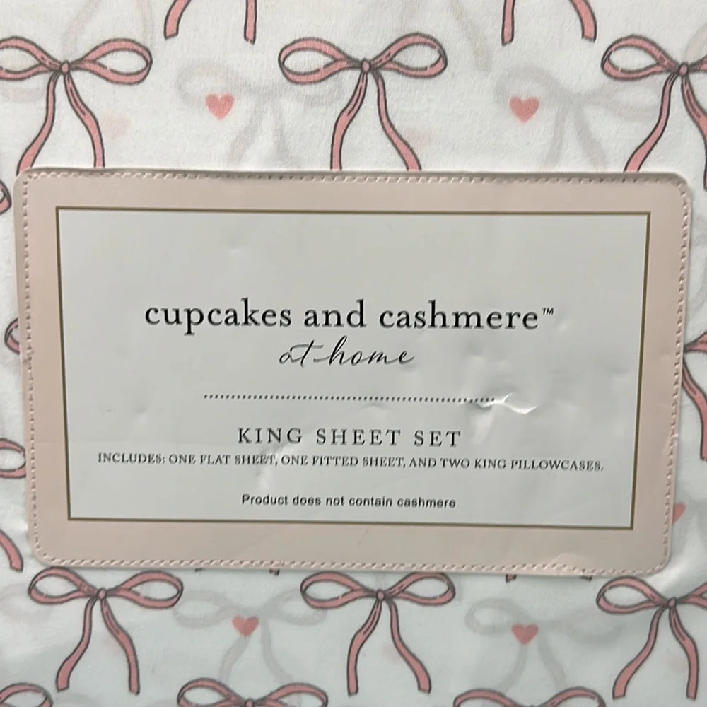 NWT Cupcakes and Cashmere King Sheet Set